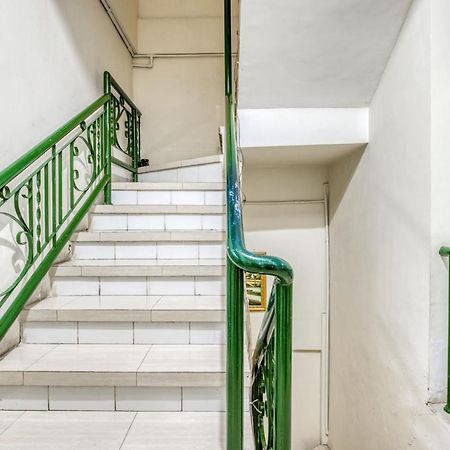 Koolkost Syariah @ Capsule Homestay Kedungdoro Surabaya Kültér fotó