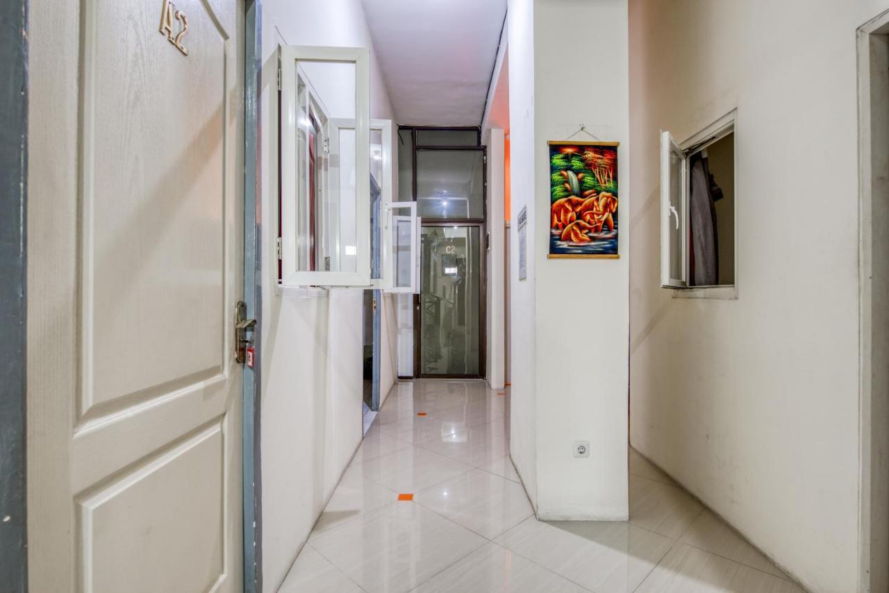 Koolkost Syariah @ Capsule Homestay Kedungdoro Surabaya Kültér fotó